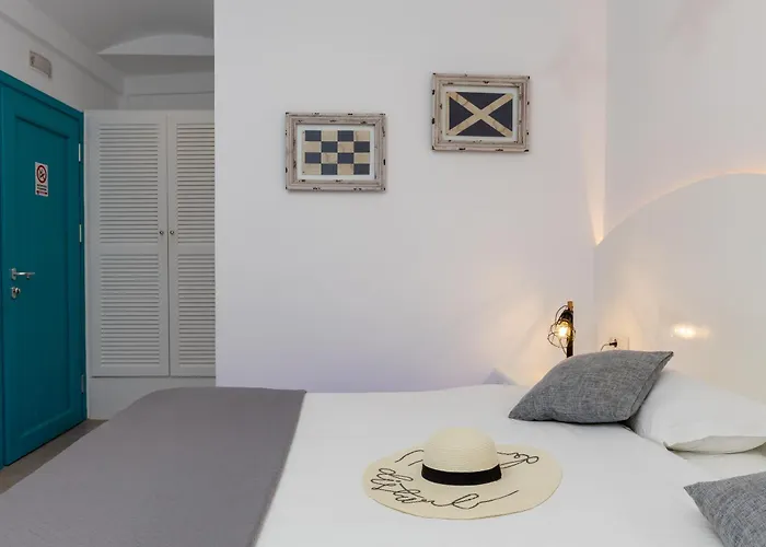 Hotel Nikolas Karterados (Santorini)
