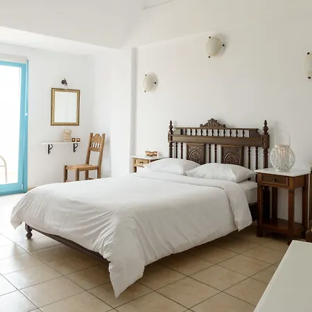 Hotel Nikolas 3*