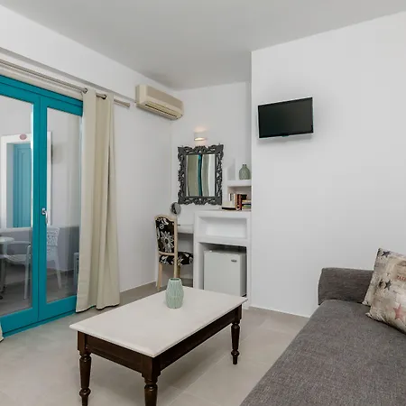 Nikolas Hotel Karterados (Santorini)