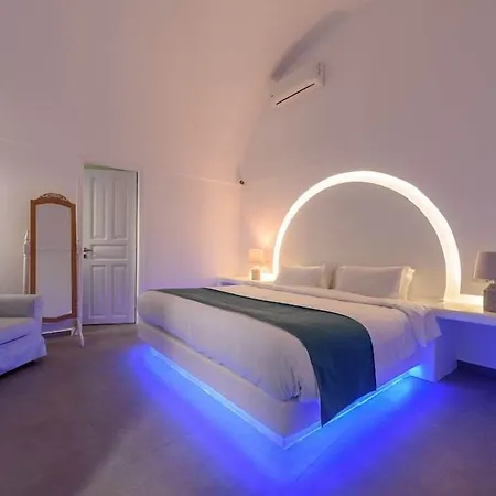 Nikolas Karterados (Santorini)