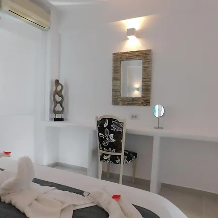 Hotel Nikolas Karterados (Santorini)