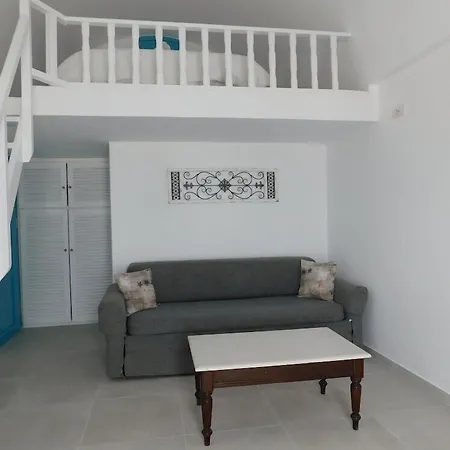 Nikolas Karterados (Santorini)