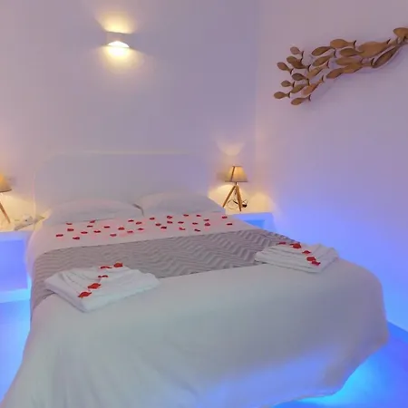 Nikolas Hotel Karterados (Santorini)