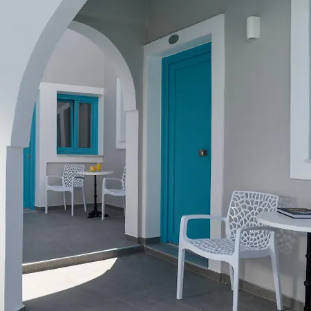 Nikolas Hotel 3*