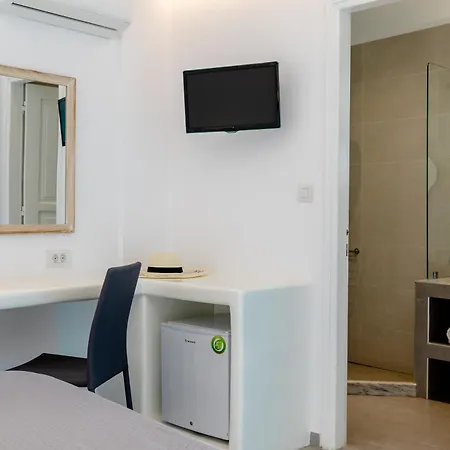 Nikolas Hotel 3*