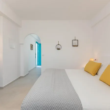 Nikolas Karterados (Santorini)