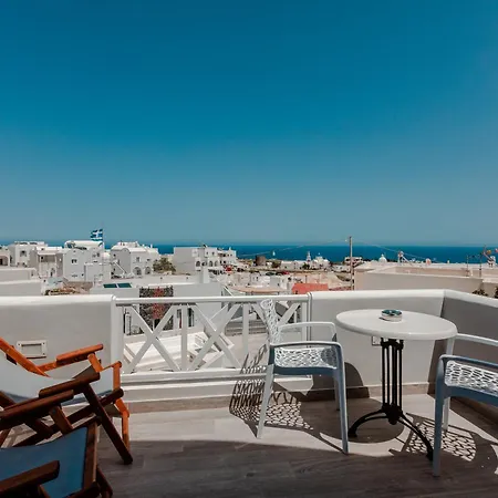 Nikolas 3* Karterados (Santorini)