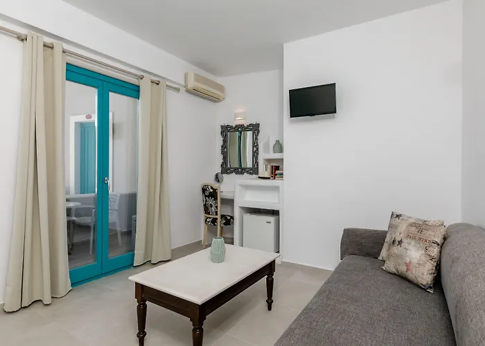 Nikolas Hotel Karterados (Santorini)